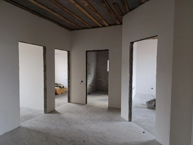 Купить дом в Строителе. Вариант № 10885436, 5, площадь -  квм, цена 8400000 рублей