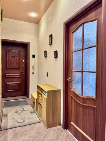 Купить квартиру в районе Дзержинский в Новосибирске. Вариант № 8153768, 19, площадь -  квм, цена 4980000 рублей