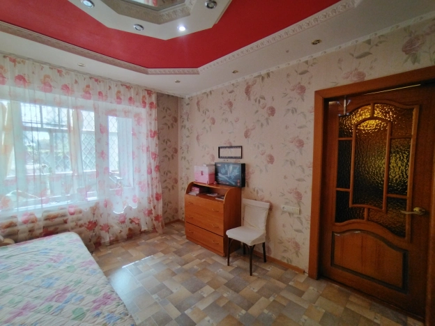 Купить двухкомнатную квартиру на улице переулок Николая Липового в Бийске. Вариант № 5921962, 6, площадь -  квм, цена 4750000 рублей