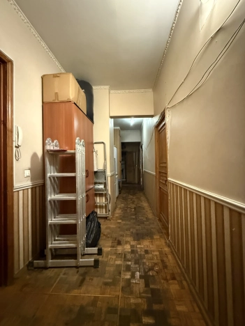 Купить квартиру в Москве. Вариант № 9621856, 8, площадь - квм, цена 40000000 рублей