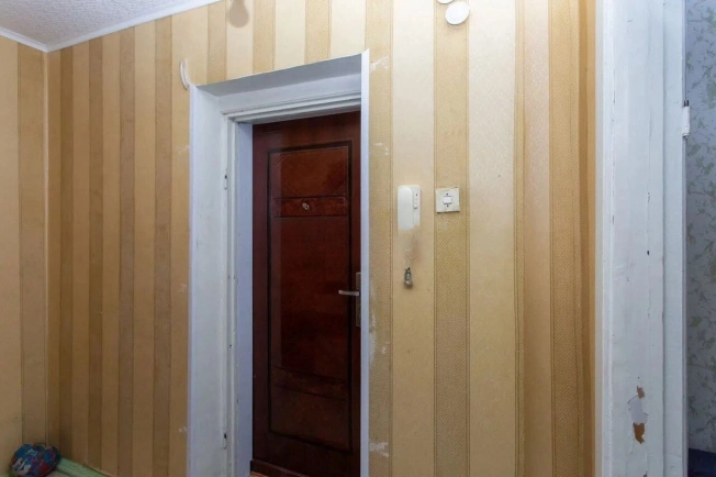 Купить квартиру в Тобольске. Вариант № 9502545, 3, площадь -  квм, цена 2000000 рублей