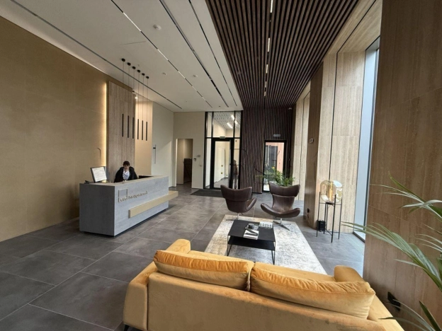 Купить квартиру в Москве. Вариант № 8430599, 7, площадь -  квм, цена 39999000 рублей