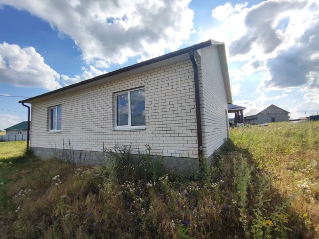 Купить дом на улице Офицерская в Белгородской области. Вариант № 900025, 2, площадь -  квм, цена 3050000 рублей