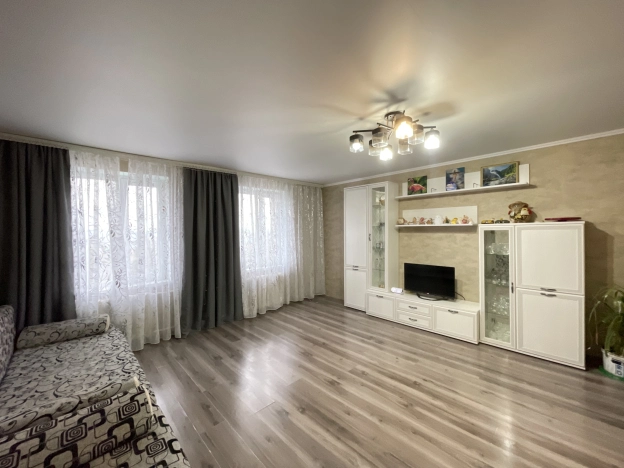 Купить трехкомнатную квартиру в Республике Башкортостан. Вариант № 7686935, 4, площадь -  квм, цена 6200000 рублей