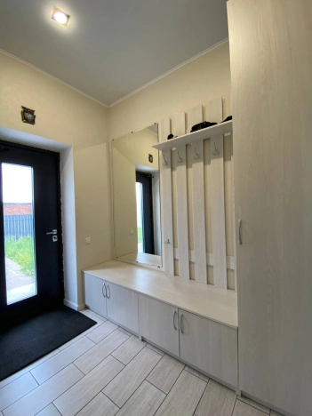 Купить дом в Микрорайоне Прометей, Октябрьский в Октябрьском. Вариант № 10335316, 19, площадь -  квм, цена 15900000 рублей