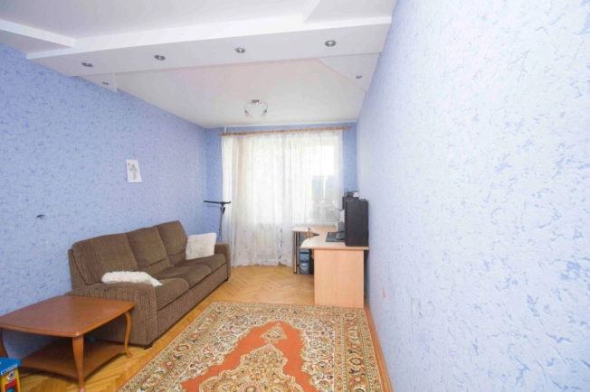 Купить многокомнатную квартиру в Тюменской области. Вариант № 364504, 13, площадь -  квм, цена 7000000 рублей