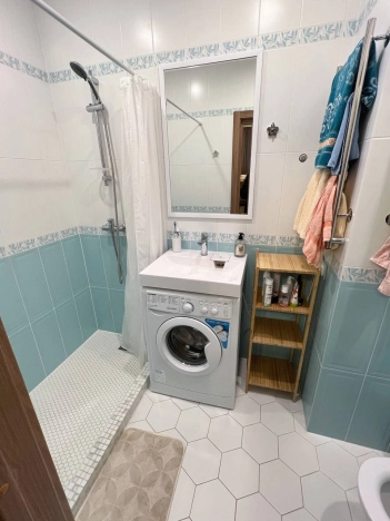 Купить трехкомнатную квартиру у метро Площадь Ленина в Санкт-Петербурге. Вариант № 49620, 13, площадь -  квм, цена 12700000 рублей