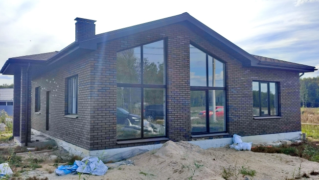 Купить дом на улице Дачная в Калуге. Вариант № 19884, 1, площадь -  квм, цена 6950000 рублей