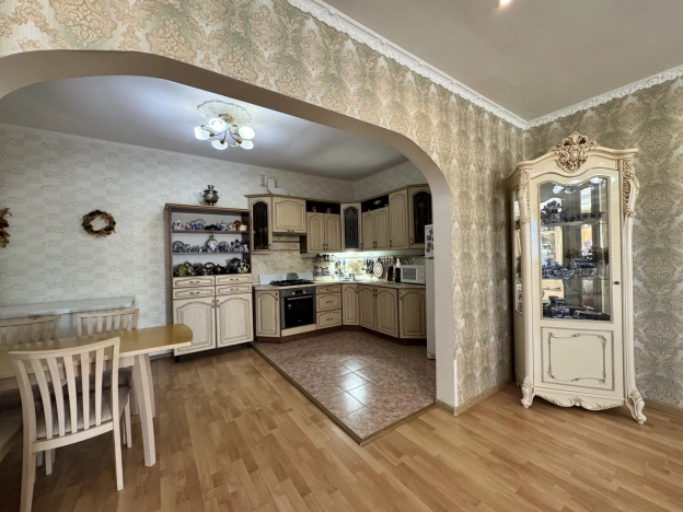 Купить дом в Москве. Вариант № 13730, 6, площадь - квм, цена 14990000 рублей