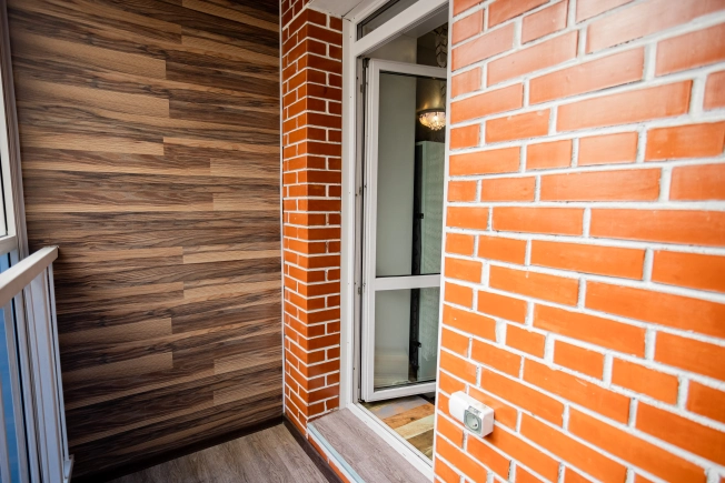 Купить двухкомнатную квартиру в Омске. Вариант № 1366468, 33, площадь -  квм, цена 8000000 рублей