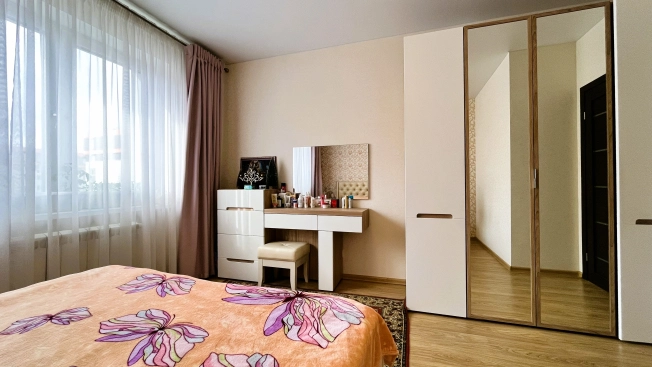 Купить двухкомнатную квартиру в районе Молжаниновский в Химках. Вариант № 8996255, 7, площадь -  квм, цена 10900000 рублей