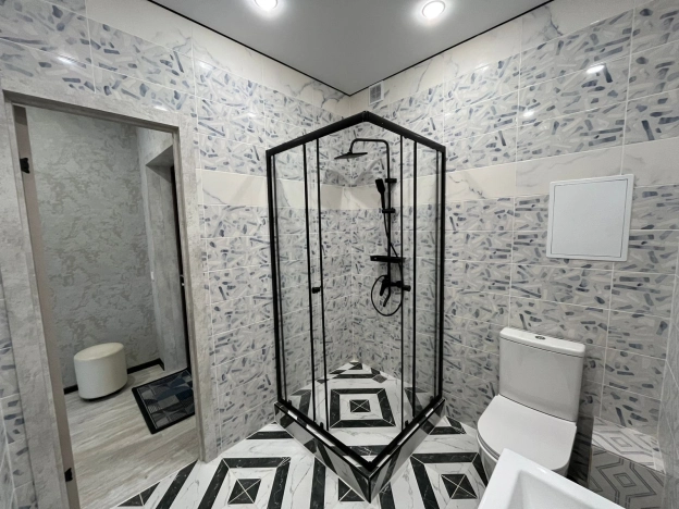 Купить квартиру на улице Металлистов в Кемерове. Вариант № 9198972, 8, площадь -  квм, цена 5400000 рублей