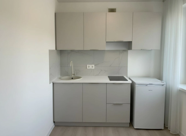 Купить однокомнатную квартиру на улице Блюхера в Новосибирске. Вариант № 7245330, 3, площадь -  квм, цена 3900000 рублей