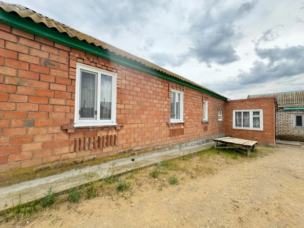 Купить дом в Элисте. Вариант № 38537, 1, площадь -  квм, цена 3000000 рублей