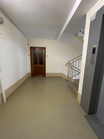 Снять квартиру в Омске. Вариант № 10329535, 17, площадь -  квм, цена 22000 рублей