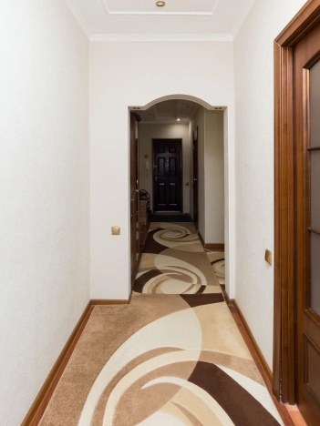 Купить двухкомнатную квартиру на вторичке в Микрорайоне 4-й, Тобольск в Тобольске. Вариант № 11034, 13, площадь -  квм, цена 5800000 рублей