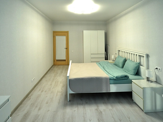 Купить двухкомнатную квартиру у метро Октябрьская в Новосибирске. Вариант № 8527034, 3, площадь -  квм, цена 9700000 рублей