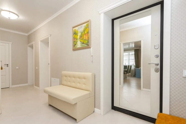 Купить трехкомнатную квартиру на улице Олега Кошевого в Калининграде. Вариант № 37607, 8, площадь -  квм, цена 17500000 рублей