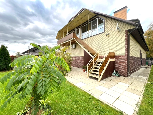 Купить таунхаус в Обнинске. Вариант № 5922457, 3, площадь -  квм, цена 15000000 рублей