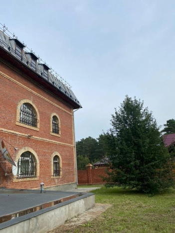 Купить дом в Микрорайоне Байкальск, Ангарск в Ангарске. Вариант № 33065, 24, площадь -  квм, цена 19000000 рублей