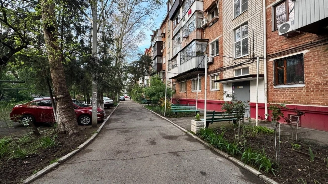 Купить квартиру на улице Красных Партизан в Краснодаре. Вариант № 34980, 13, площадь - квм, цена 4290000.0000 рублей