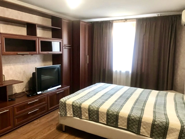 Купить квартиру на улице Красных Партизан в Краснодаре. Вариант № 1041186, 0, площадь - квм, цена 4990000.0000 рублей