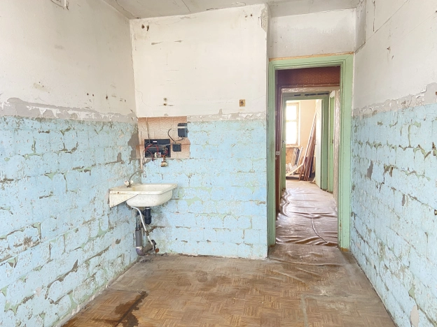 Купить квартиру на улице Нефтебаза в Приморском крае. Вариант № 6169, 5, площадь -  квм, цена 2100000 рублей