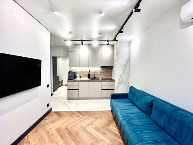 Купить квартиру на вторичке в Москве. Вариант № 9946570, 0, площадь -  квм, цена 23500000 рублей