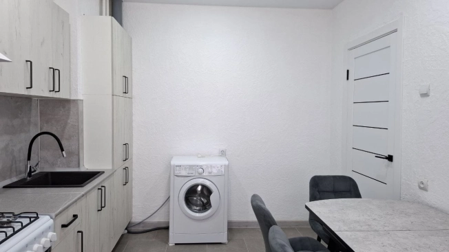 Купить однокомнатную квартиру на вторичке на улице 3-й проезд Можайского в Пензе. Вариант № 6717723, 10, площадь -  квм, цена 3400000 рублей