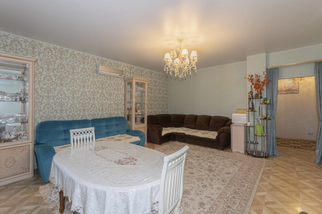 Купить трехкомнатную квартиру в Королёве. Вариант № 1202, 30, площадь - квм, цена 17500000 рублей