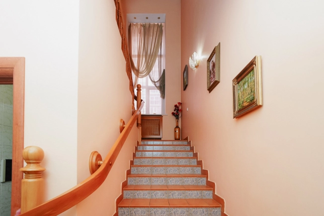 Купить таунхаус в Омске. Вариант № 37970, 18, площадь -  квм, цена 35000000 рублей