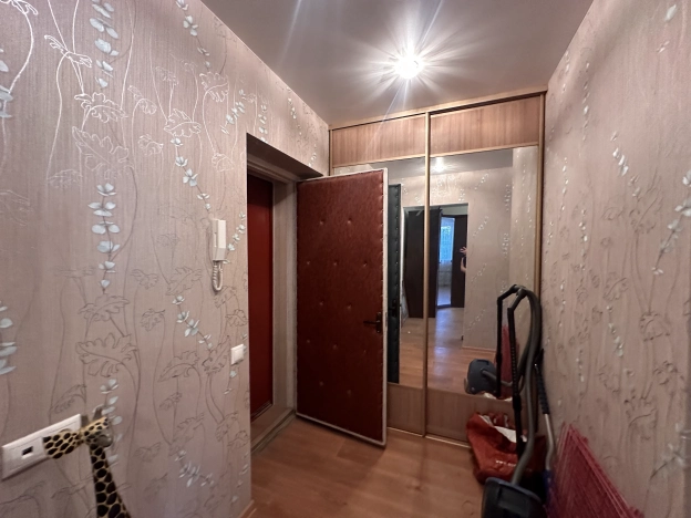 Купить однокомнатную квартиру в Волгограде. Вариант № 8152, 7, площадь -  квм, цена 3600000 рублей