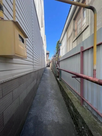 Купить дом на улице Октябрьский переулок в Новороссийске. Вариант № 9929, 10, площадь -  квм, цена 21998000 рублей