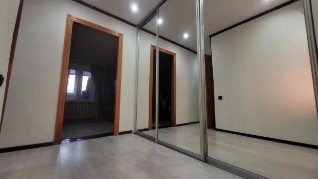 Купить двухкомнатную квартиру в Ленинградской области. Вариант № 8429627, 7, площадь -  квм, цена 6390000 рублей