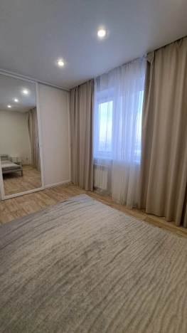 Купить квартиру на улице Плющихинская в Новосибирске. Вариант № 20683, 18, площадь -  квм, цена 4150000 рублей