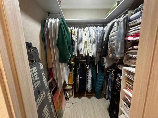 Купить дом в Строителе. Вариант № 10989051, 20, площадь -  квм, цена 16450000 рублей