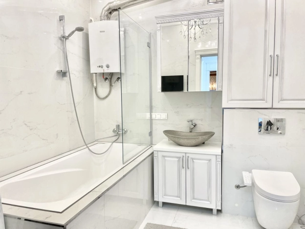 Купить квартиру в Москве. Вариант № 10382111, 29, площадь -  квм, цена 70000000 рублей