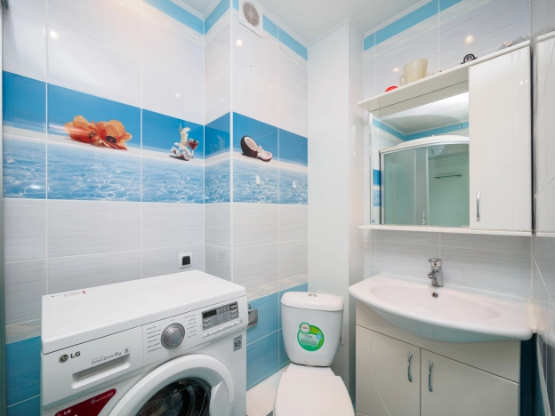 Купить однокомнатную квартиру в Омске. Вариант № 3993678, 10, площадь -  квм, цена 4900000 рублей