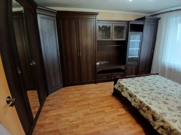 Купить однокомнатную квартиру на улице Железнодорожная в Владимирской области. Вариант № 9665075, 2, площадь -  квм, цена 3950000 рублей