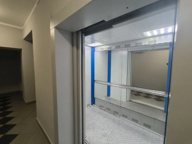 Купить однокомнатную квартиру на улице Шелепихинская набережная в Москве. Вариант № 8123408, 17, площадь -  квм, цена 8500000 рублей