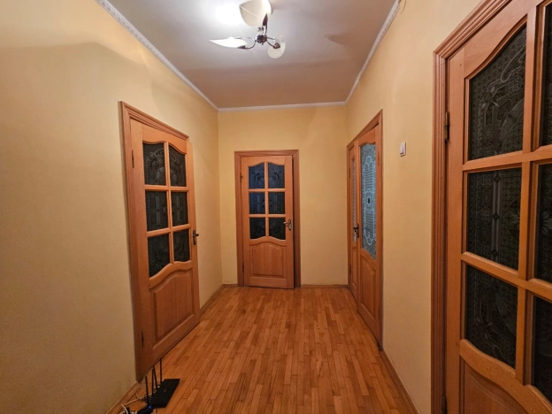 Купить дом в Элисте. Вариант № 9336529, 17, площадь -  квм, цена 10699999 рублей