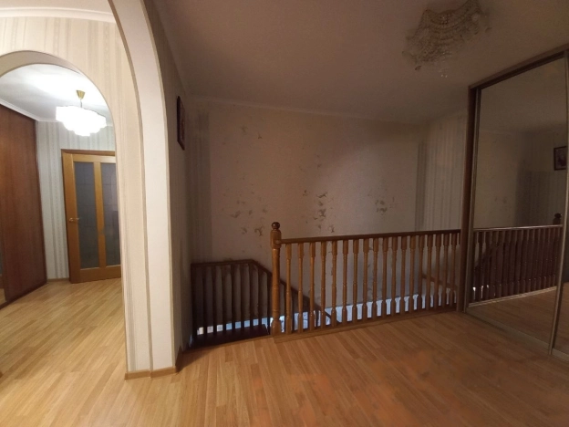 Купить четырехкомнатную квартиру в Вологде. Вариант № 24363, 3, площадь -  квм, цена 11700000 рублей