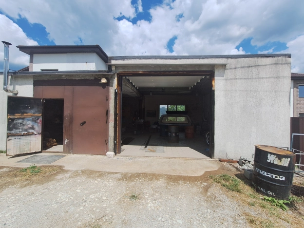 Купить дом на улице Октябрьский переулок в Новороссийске. Вариант № 8337, 25, площадь -  квм, цена 20000000 рублей