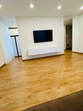 Купить квартиру на вторичке в Уфе. Вариант № 9634013, 2, площадь -  квм, цена 11490000 рублей