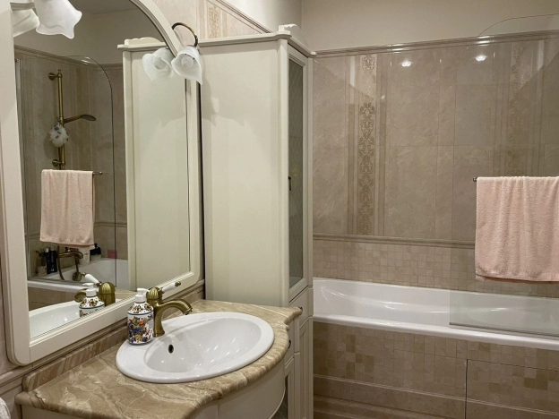 Купить таунхаус в Москве. Вариант № 459808, 10, площадь -  квм, цена 70000000 рублей