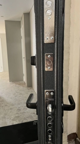 Купить двухкомнатную квартиру у метро Сенная площадь в Санкт-Петербурге. Вариант № 48822, 19, площадь -  квм, цена 16350000 рублей