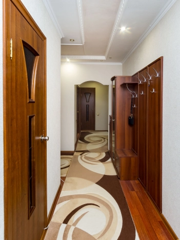 Купить двухкомнатную квартиру на вторичке в Микрорайоне 4-й, Тобольск в Тобольске. Вариант № 11034, 14, площадь -  квм, цена 5800000 рублей