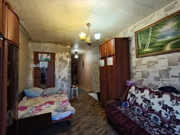 Купить трехкомнатную квартиру в Рязанской области. Вариант № 9442130, 27, площадь -  квм, цена 2600000 рублей