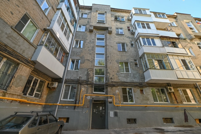 Купить трехкомнатную квартиру в районе Кировский в Ростове-на-Дону. Вариант № 55754, 18, площадь -  квм, цена 5399999 рублей