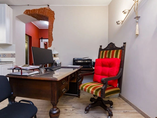 Купить офисы в Калининграде. Вариант № 13811, 11, площадь -  квм, цена 4500000 рублей